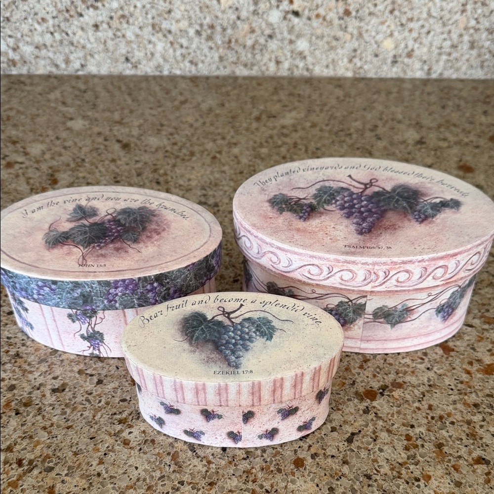 Decorative Grape-Themed Boxes Set